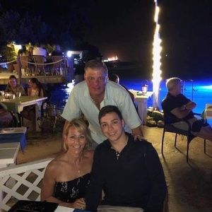 Meet your Posher, Stephen j